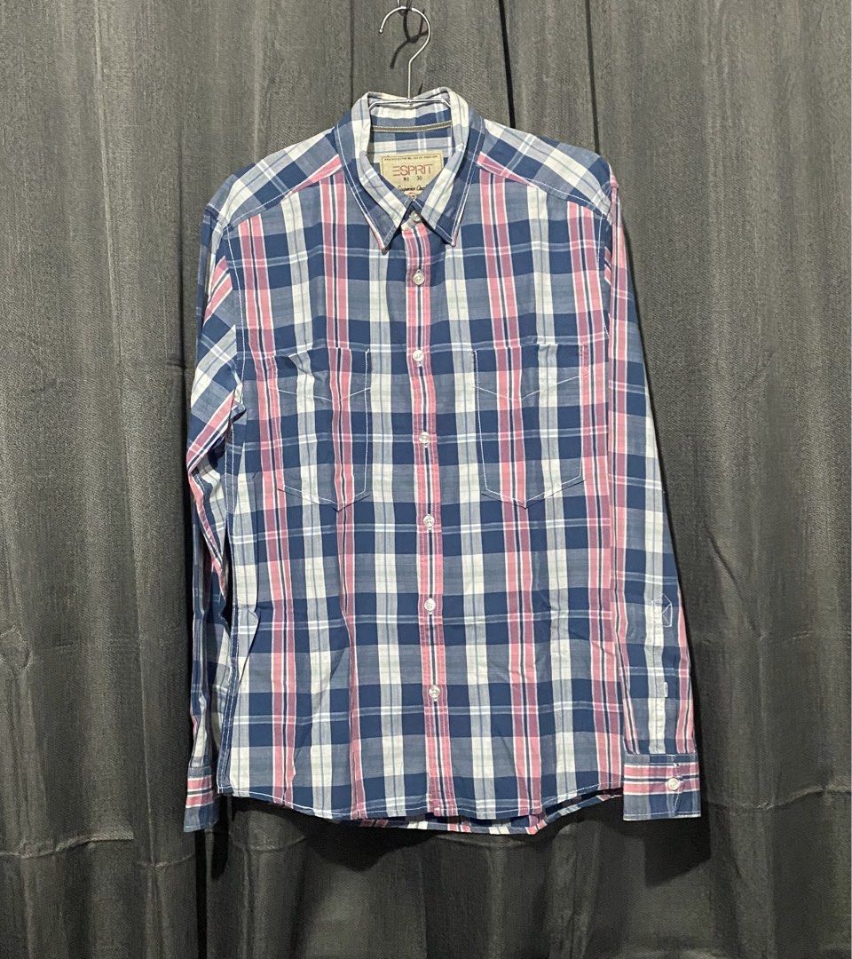 Esprit Men’s Polo (Category: Tshirts & Polo Shirts ) located in Mandaluyong City. Submitted by aiztyle (Listing ID 1468073377, Image 1). Description: Esprit Superior Quality Slim Fit Men’s checkered polo Medium on tag Measurement: Chest 21” Length 27” Super SALE Php300.00 only.