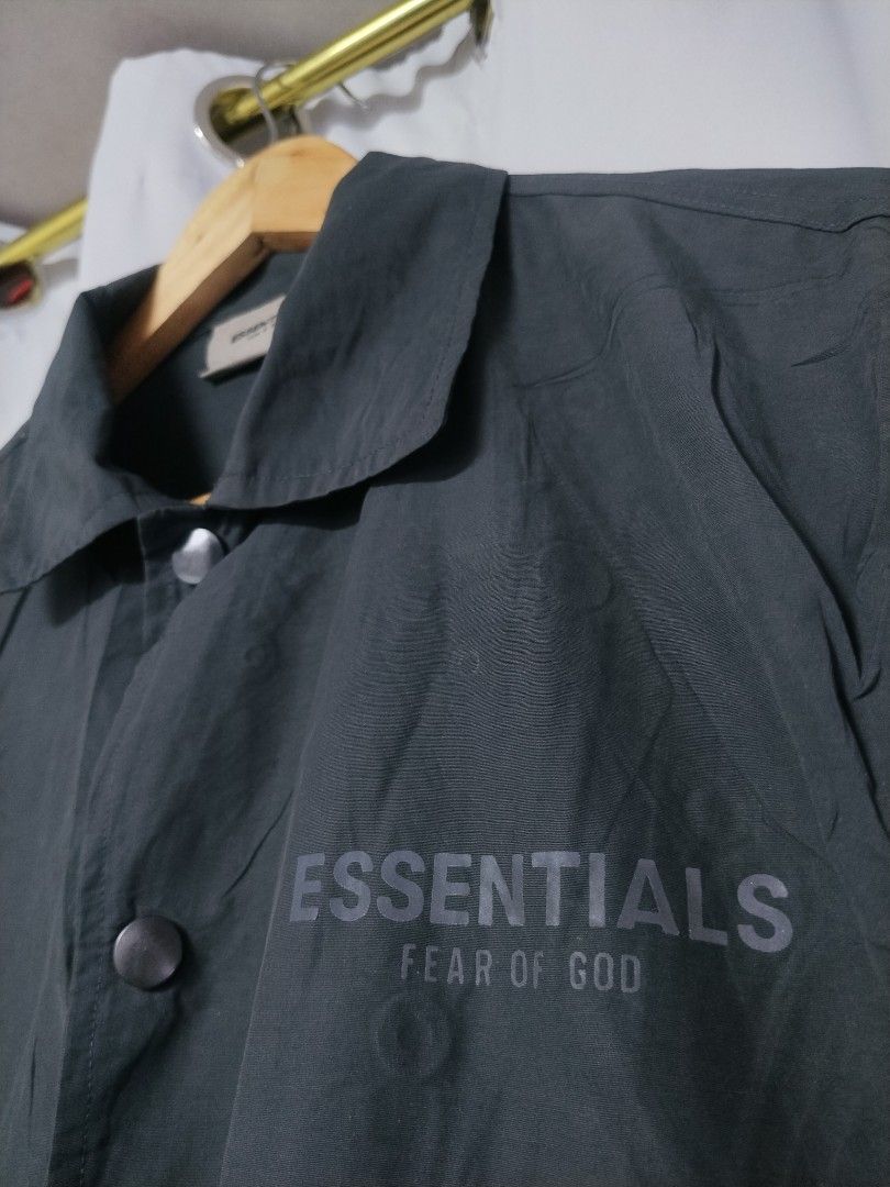 ESSENTIALS (Category: Coats, Jackets and Outerwear) located in Manila. Submitted by liljhayvillanueva (Listing ID 1468192097, Image 3). Description: ESSENTIALS SIZE LARGE COLORATE 9/10 NEED WASH.