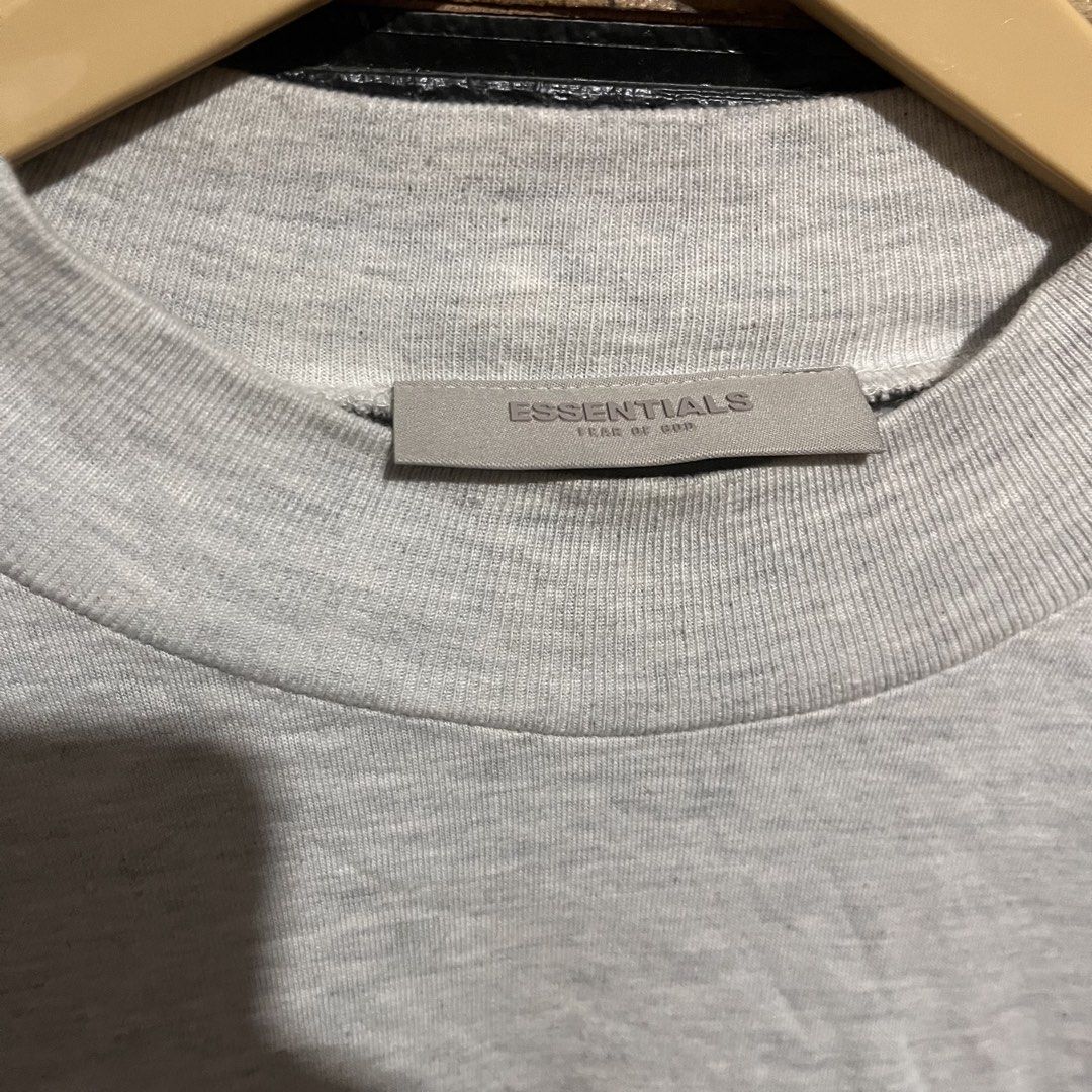Essentials (Category: Coats, Jackets and Outerwear) located in Bacolod City. Submitted by hanap_ukay_540 (Listing ID 1468242985, Image 3). Description: Essentials crew neck Size small on tag but best fit xl Dimensions: 30Length | 24Width No issue Excellent condition Price: 850 or best offer Dm me if interested, first to pay yours.