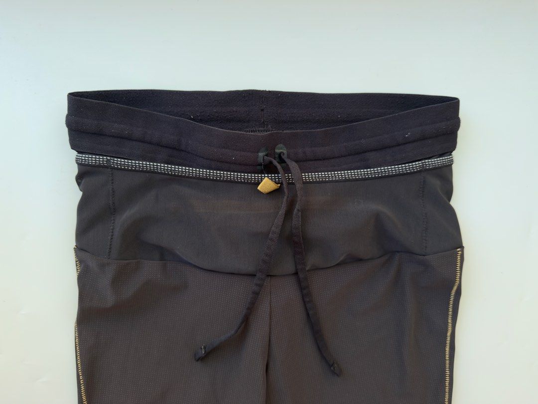 EVADICT MIDTIGHTS TRAIL (Category: Activewear) located in Legazpi City. Submitted by mr.solelution (Listing ID 1465634552, Image 3). Description: • EVADICT TRAIL SHORT ( women ) • XS on TAG • DIMES: W - 24/28 | L - 15 • EXCELLENT CONDITION LOCATION: LEGAZPI ALBAY BICOL 📍 PLUS SHIPPING FEE 💵.