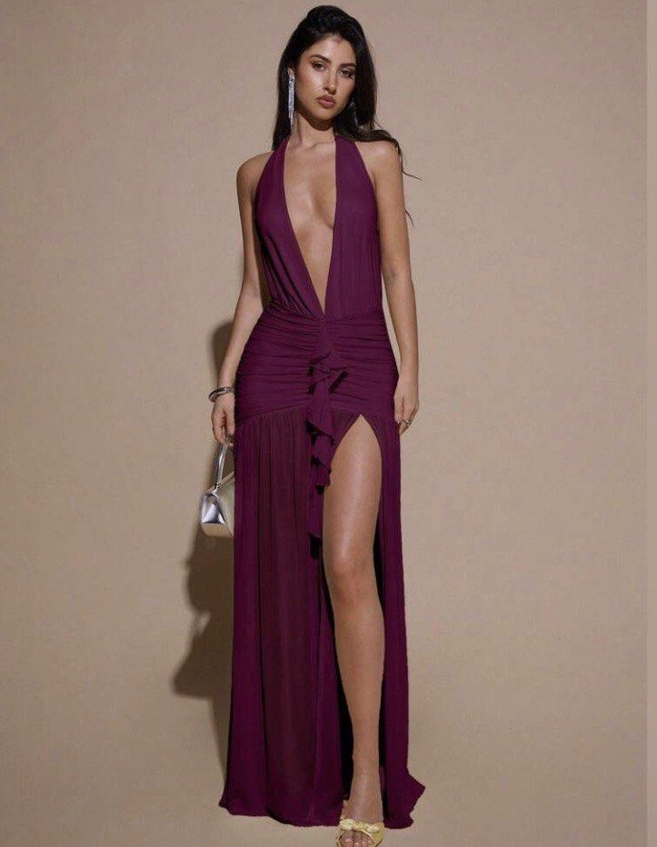 Evening Dress in Red Violet (Category: Dresses) located in Manila. Submitted by mightyflower- (Listing ID 1468116023, Image 3). Description: - size xxs (but can fit xs - s) - stretchy - perfect for 160cm height.