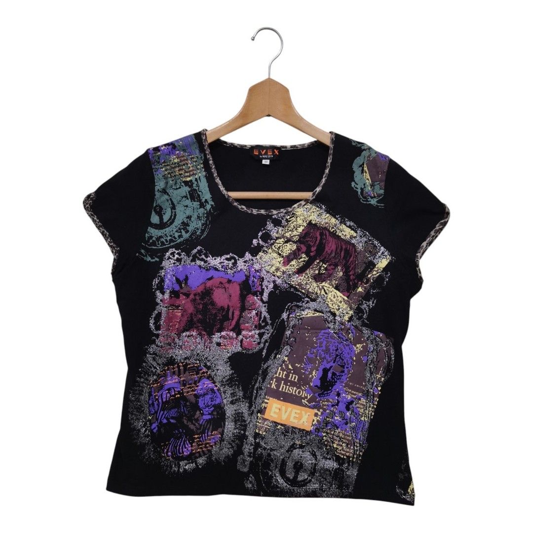 EVEX by KRIZIA Graphic Patchwork Print Tee (Category: Blouses) located in Santa Cruz. Submitted by oddpenguin-4575 (Listing ID 1468095576, Image 1). Description: 📌.....P L E A S E R E A D..... 📌measurement:Laid flat Sh-14.5"/Sleeve-5"/Chest-18.5"/Lenght-21"/armhole-6"/armpit-8.5" 📌size:this shirt is equivalent to a Standard Small (S) or fitted Medium (M) in local Filipino sizing. The inner tag displays the Japanese size 44, which is traditiona