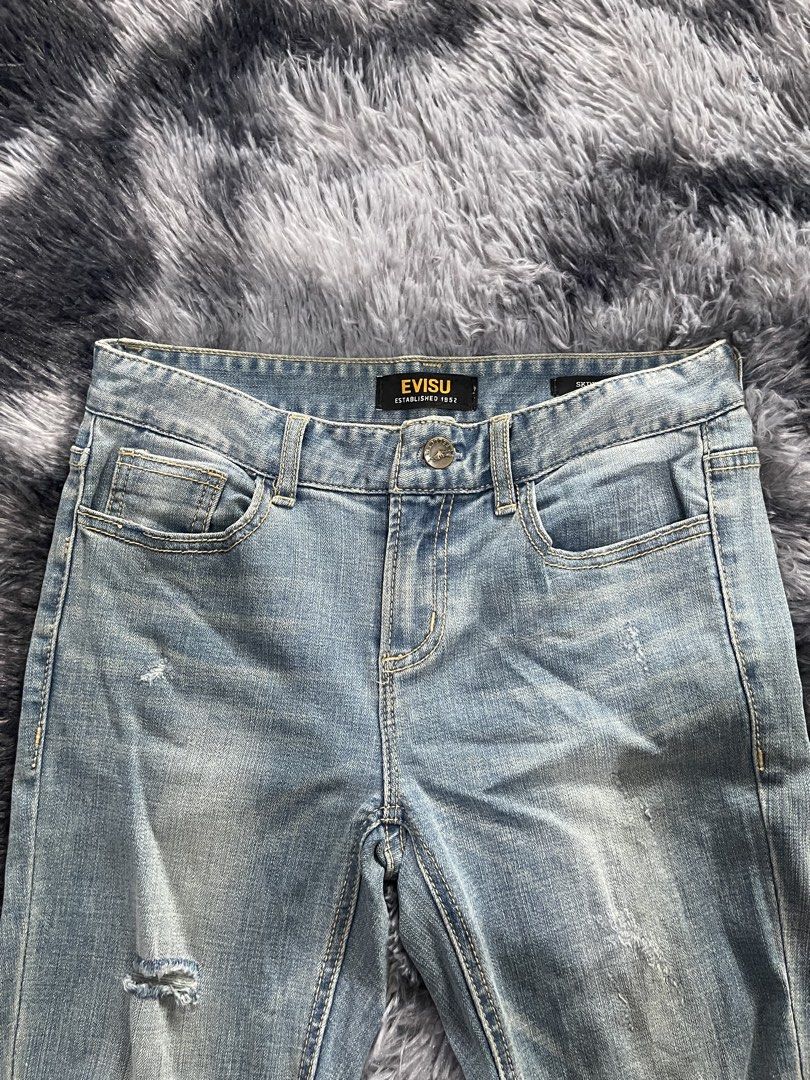 Evisu seagull pants (Category: Jeans) located in San Jacinto. Submitted by clothcartelph (Listing ID 1468104500, Image 3). Description: EVISU SIZE: 29 LEGHOLE: 5 WIDTH: 29 LENGTH: 35 ISSUE: ~ COLOR RATE: 9.4/10 CONDITION: EXCELLENT.