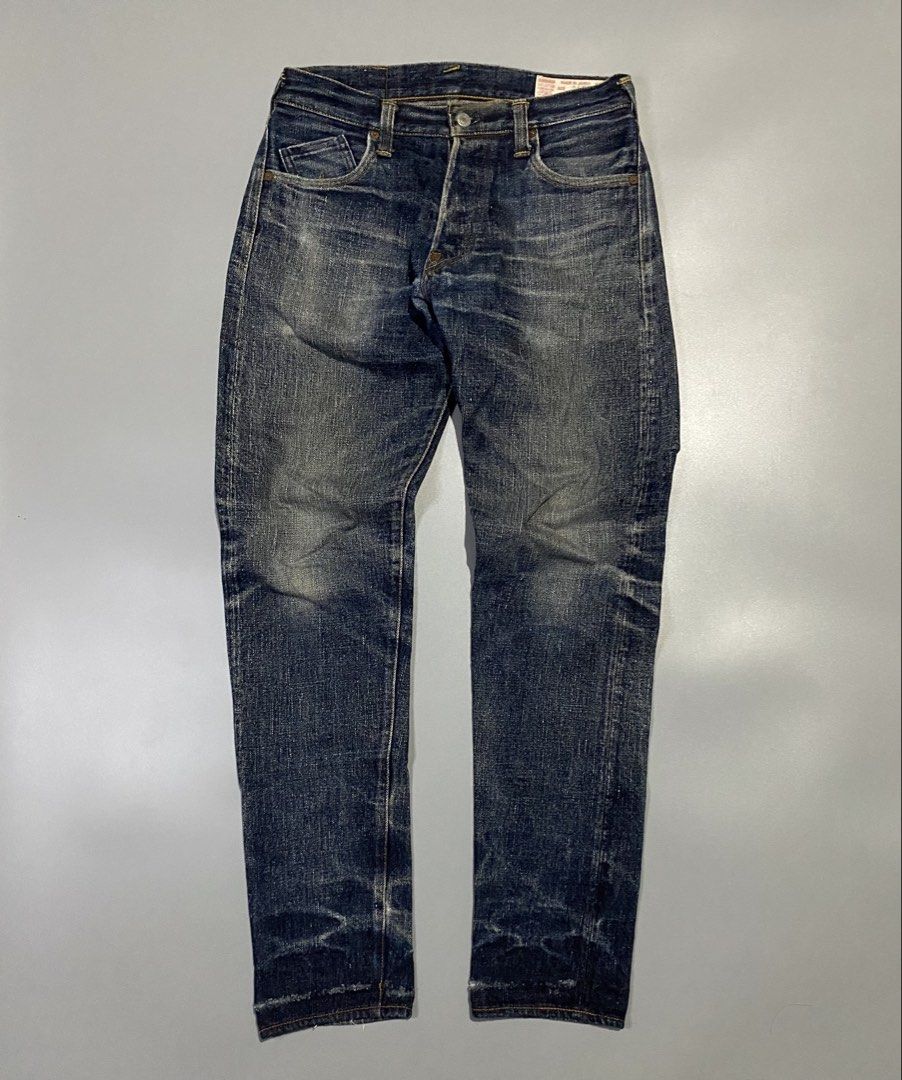 Evisu Selvedge Pants (Category: Jeans) located in Jamindan. Submitted by suecyyythrift (Listing ID 1468235051, Image 2). Description: Evisu Selvedge Pants 32-33 Waist 41 Length 6.5 Hem Good Condition Issue : See last photos.