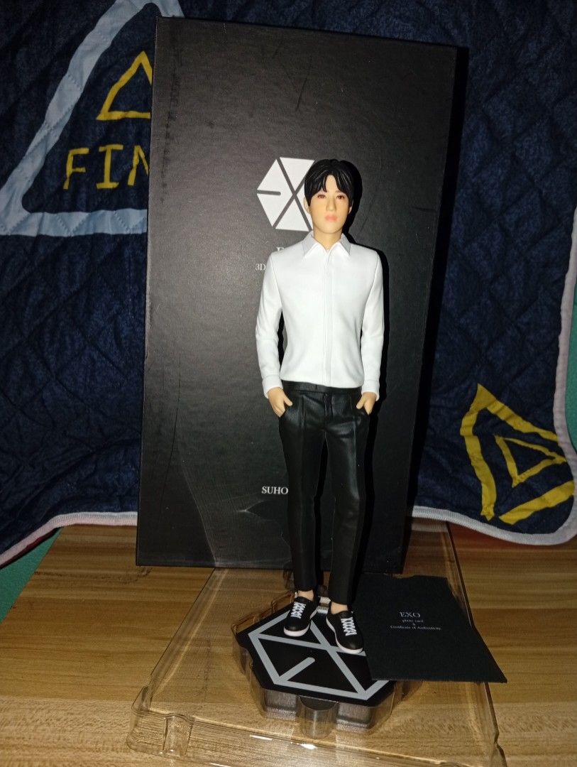 EXO 3D REAL FIGURINE (Category: K-Wave Merchandise) located in Caloocan City. Submitted by livephoenix.984e90 (Listing ID 1468282338, Image 1). Description: OFFICIAL 3D FIGURINE 📌 Complete inclusions 📌 in very good condition Available: Suho, Kai, Chen.
