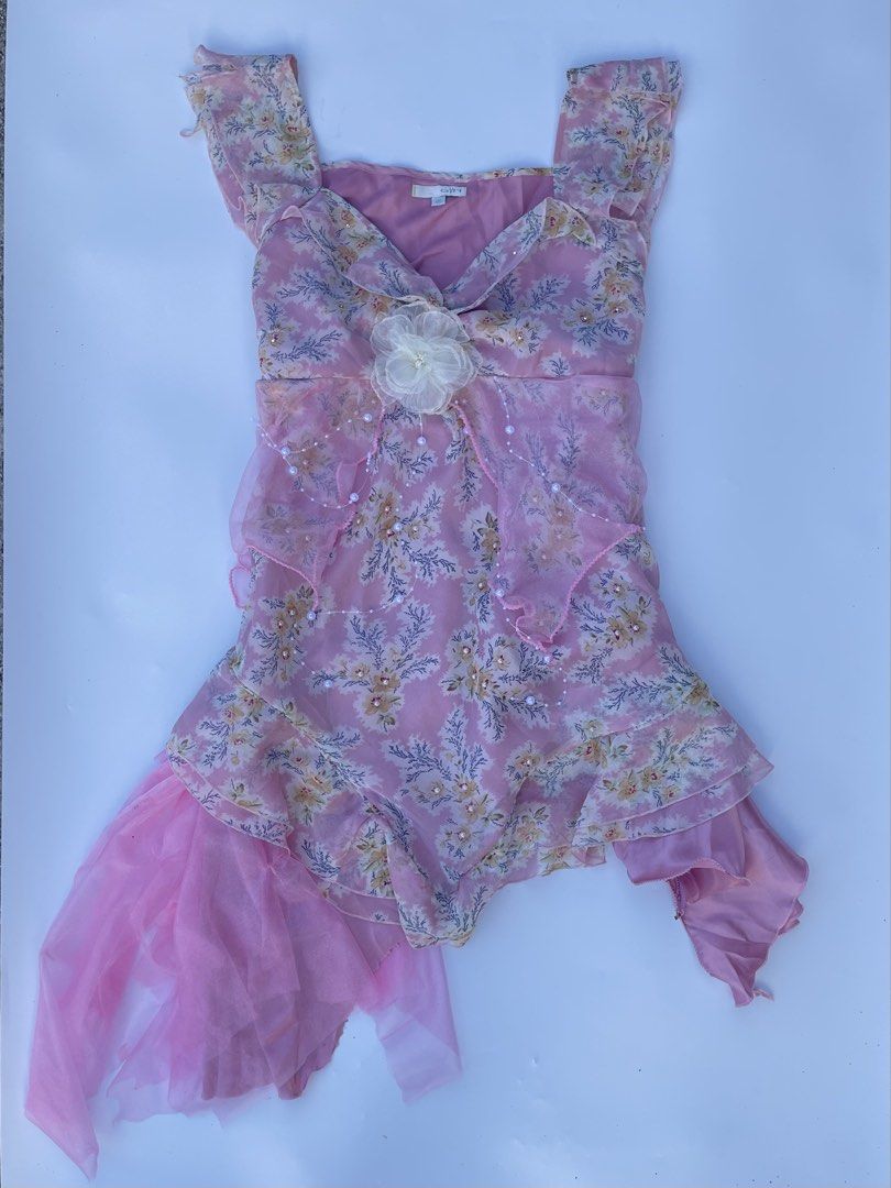Fairy Mini dress (Category: Dresses) located in Manila. Submitted by syeiacollections (Listing ID 1468165329, Image 1). Description: REWORK Size: Small to Medium.