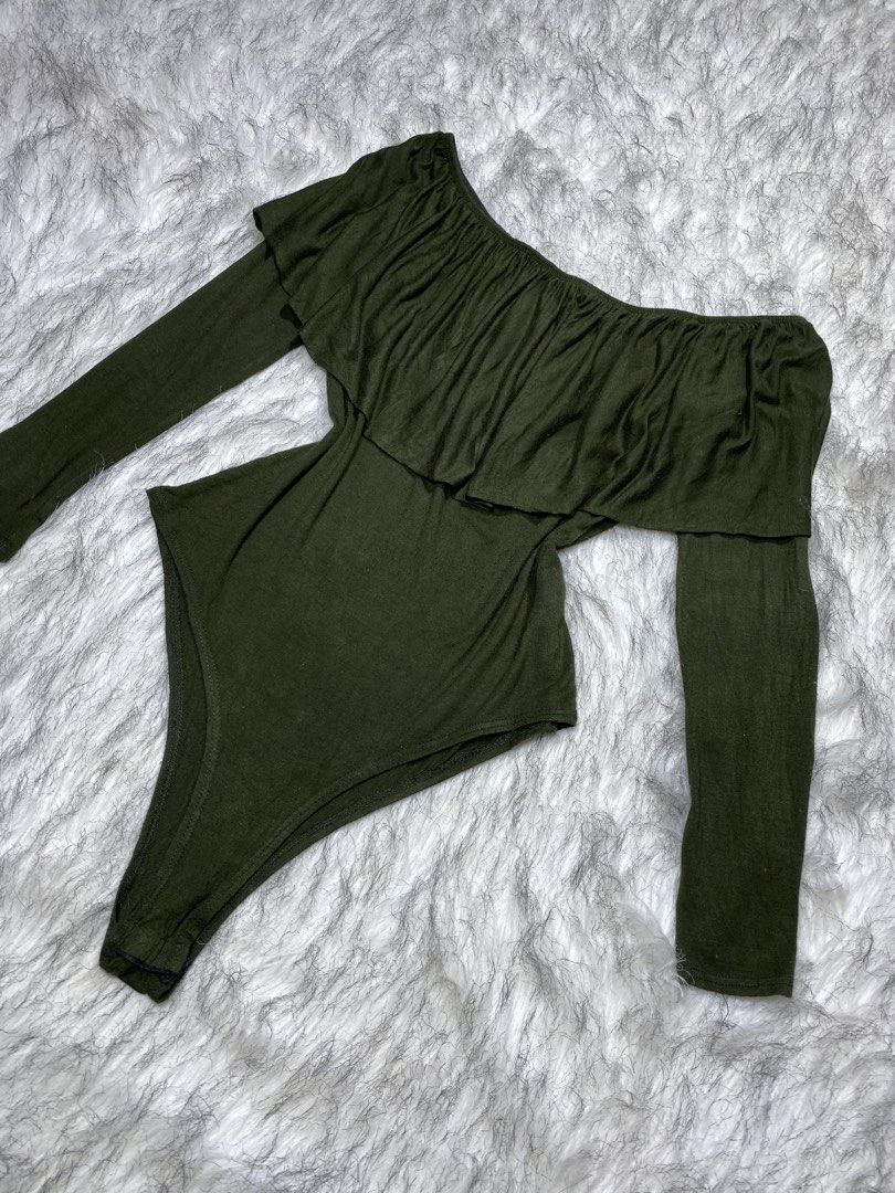 Fashion nova bodysuit (medium) (Category: Undergarments & Loungewear) located in Manila. Submitted by csjlgen (Listing ID 1468141738, Image 3). Description: .