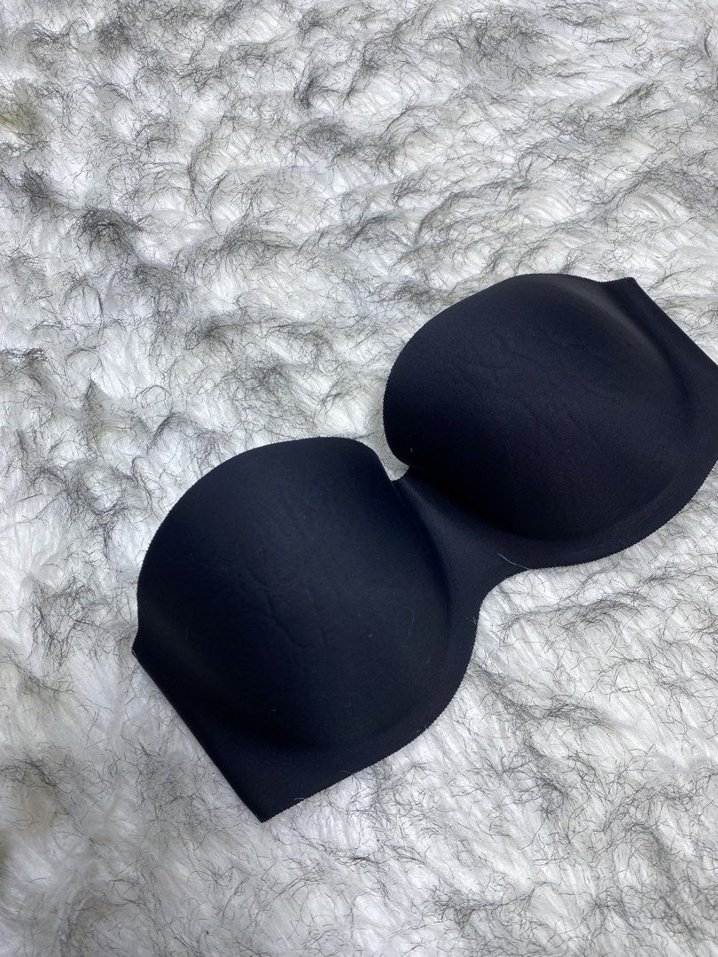 Felina seamless Strapless bra (36a/34b) (Category: Undergarments & Loungewear) located in Manila. Submitted by csjlgen (Listing ID 1468141423, Image 2). Description: .