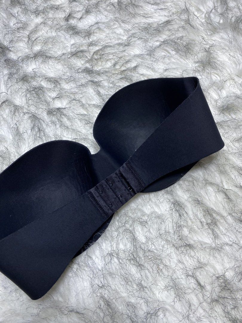 Felina seamless Strapless bra (36a/34b) (Category: Undergarments & Loungewear) located in Manila. Submitted by csjlgen (Listing ID 1468141423, Image 3). Description: .