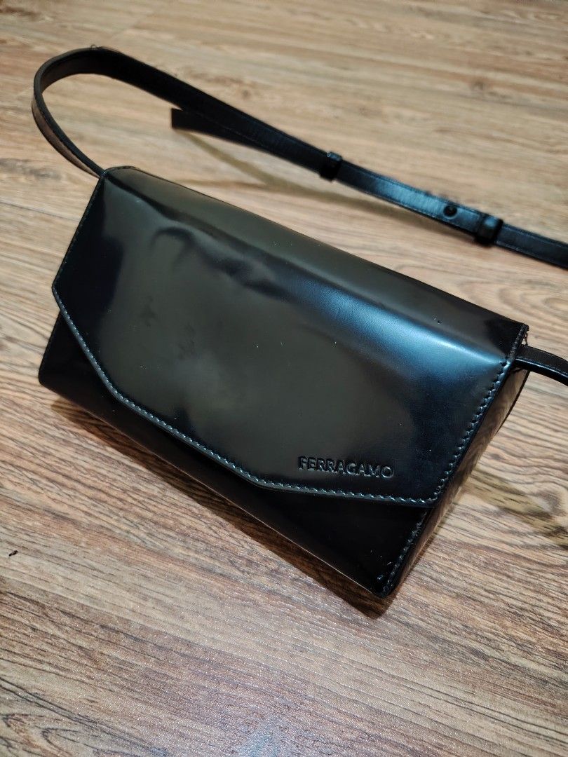 FERRAGAMO - Geometric Mini Clutch Bag (Category: Cross-body Bags) located in Manila. Submitted by espesyaloffer (Listing ID 1468155307, Image 3). Description: FERRAGAMO - Geometric Mini Clutch Bag Condition : 8.5/10 Dimensions ⬇️ Width : Length : Height : Flaws : deform and minor rubs P3,880 + sf.
