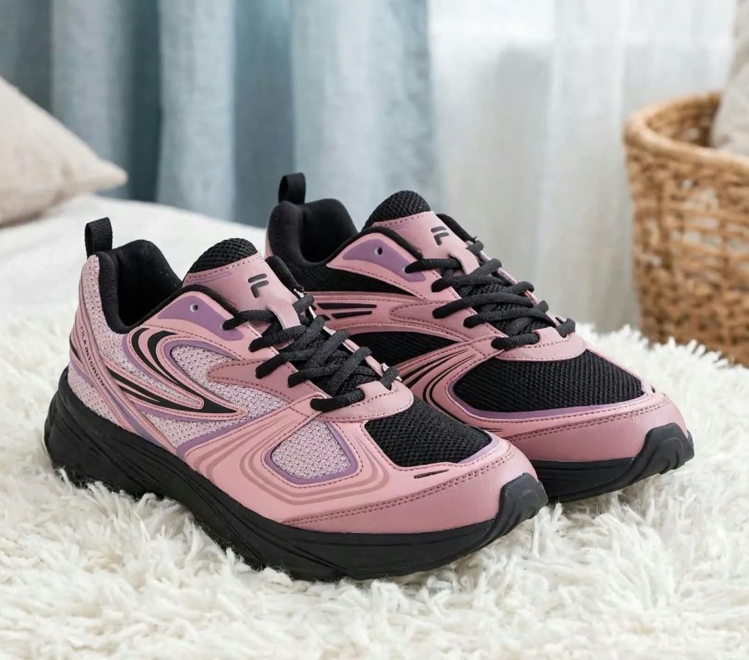 FILA. - Interrun Hotpink/Black (Category: Shoe inserts) located in Rizal. Submitted by hiraya16 (Listing ID 1468079806, Image 1). Description: PRE ORDER 23CM to 28CM with half size DM us for inquiries. ✉️.