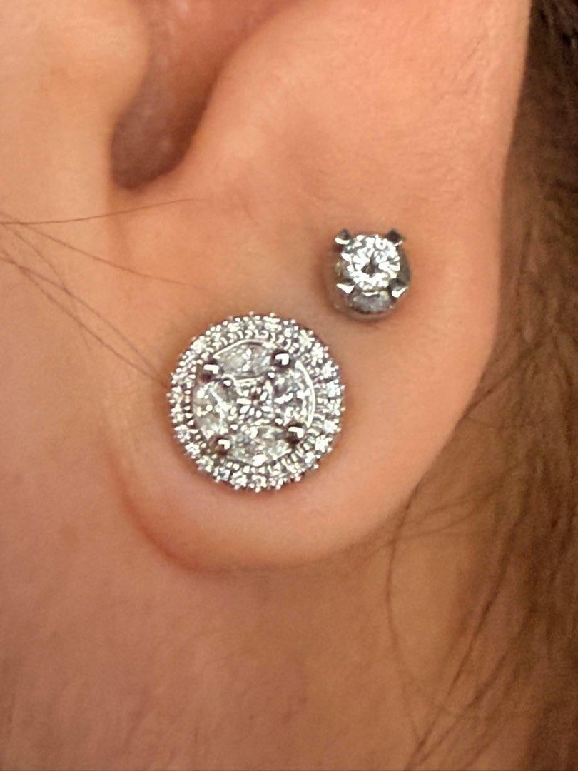 First Gen Earring (Category: Earrings) located in San Pedro. Submitted by loveeofgoldiss (Listing ID 1468172475, Image 3). Description: .