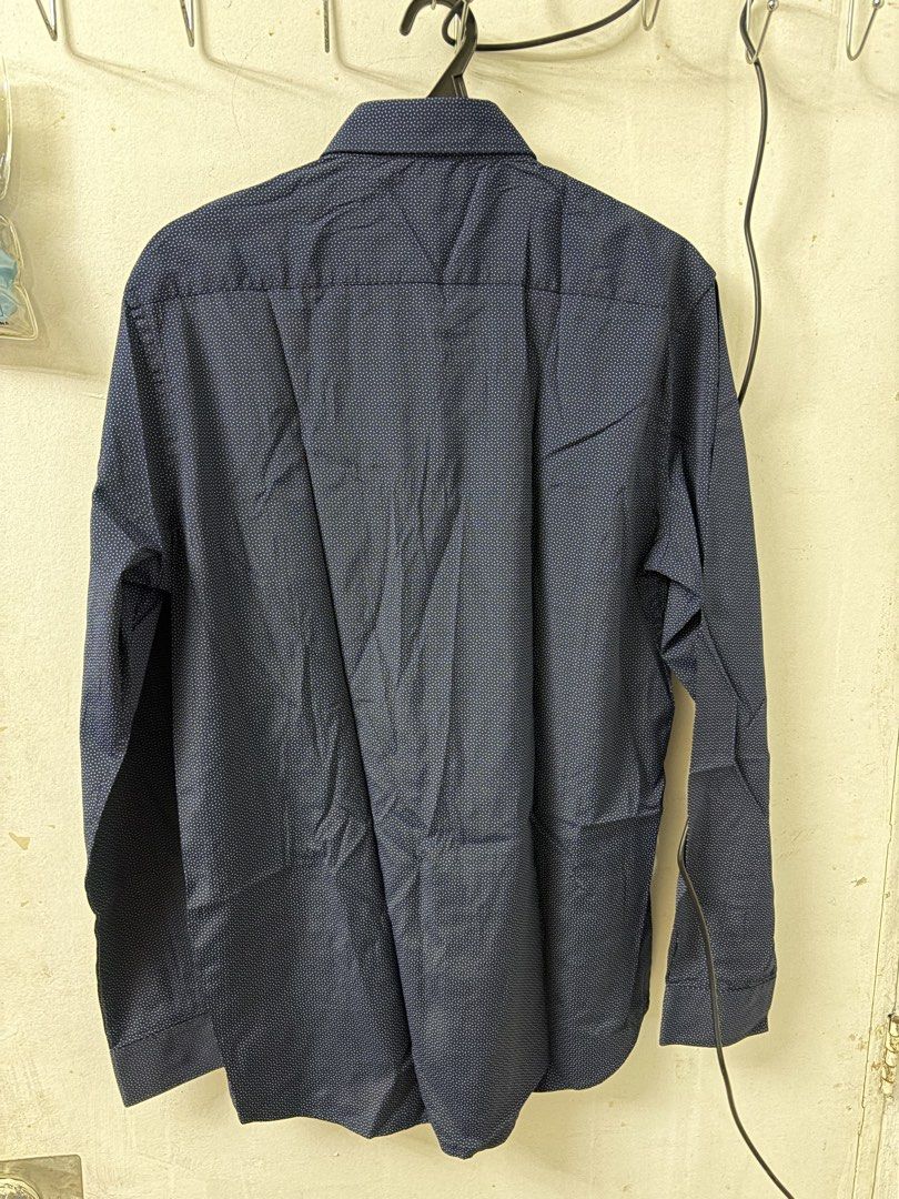 FITTED WALL STREET LARGE DARK BLUE LONG SLEEVES (Category: Coats, Jackets and Outerwear) located in Bacoor. Submitted by ohitswaltz (Listing ID 1468151739, Image 2). Description: Meetup Bacoor Area Only. Shipping via Lalamove (PAYMENT FIRST).