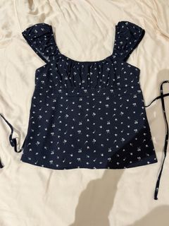 (Category: ) located in . Submitted by mifs.rielcloset (Listing ID 1468091635, Image 1). Description: .