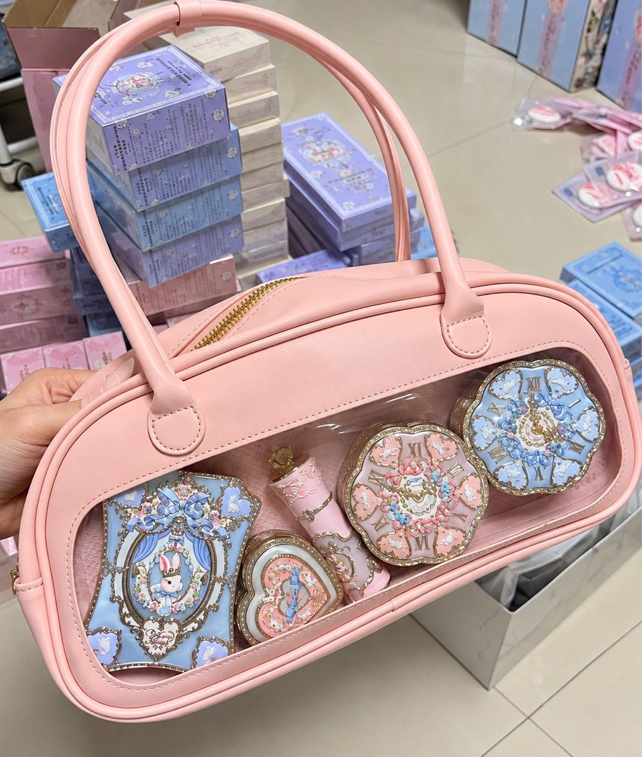FLOWERKNOWS SHOULDER BAG (Category: Shoulder Bags) located in Quezon City. Submitted by kaye3435 (Listing ID 1468264549, Image 2). Description: ‼️COLLECTING ORDERS 30PCS ONHAND‼️ FLOWERKNOWS PINK SHOULDER BAG WITH BOX🫶🏻 Perfect sa may mga collection dyan😚 (Shoulderbag only no makeups and charms).