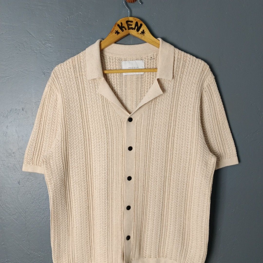 For Men - Pacsun (Category: Tshirts & Polo Shirts ) located in Bacolod City. Submitted by drop.ph (Listing ID 1468154073, Image 3). Description: Pacsun - Textured Knit Shirt *Boxy Fit *Size S - 20.5x23 *Excellent *No flaws *Price: 780php *Add SF if outside Bacolod City .