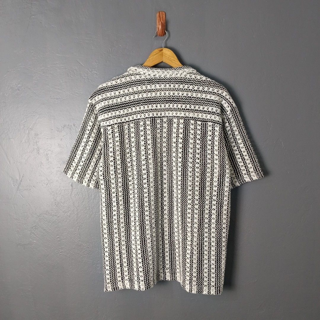 For Men - TEENTOP - Crochet (Category: Tshirts & Polo Shirts ) located in Bacolod City. Submitted by drop.ph (Listing ID 1468169273, Image 3). Description: Teentop - Crochet Knit Open Collar Shirt *Size XL - 24x27 *Excellent *No flaws *Price: 680php *Add SF if outside Bacolod City .