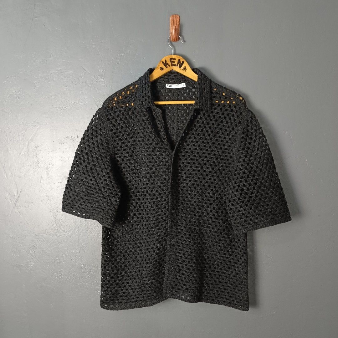 For Men - Zara - Crochet Knit (Category: Tshirts & Polo Shirts ) located in Bacolod City. Submitted by drop.ph (Listing ID 1468174292, Image 1). Description: Zara - Crochet Knit Authentic *Heavy Cotton *Size M - 21x26.5 *Good as New *No flaws *Price: 880php *Add SF if outside Bacolod City .