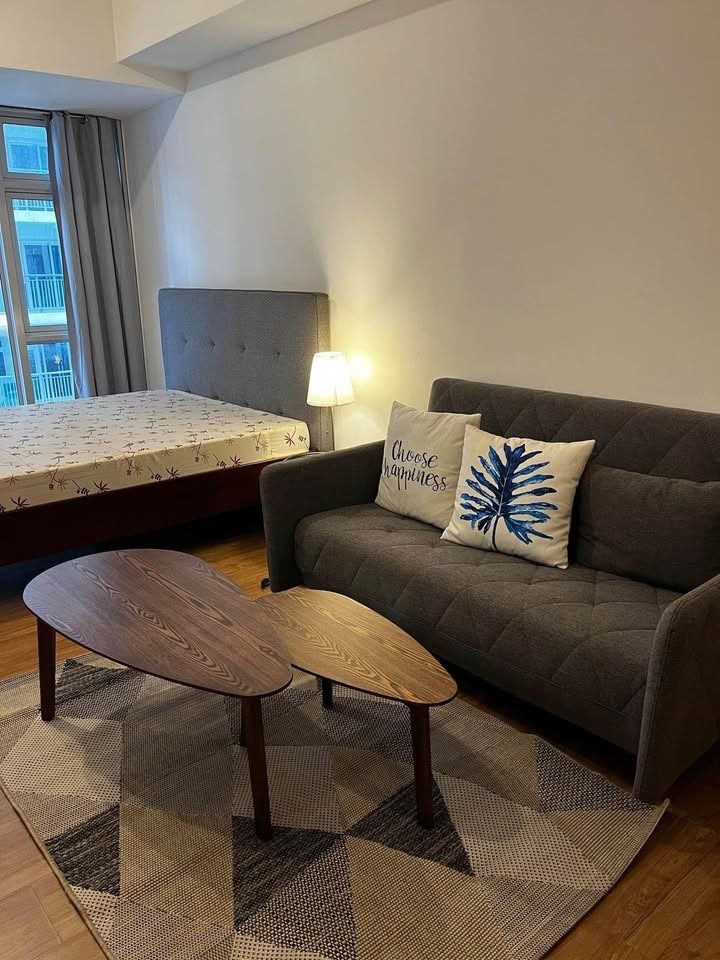 For Rent Studio Unit @ Verve Residences Tower 1 (Category: Apartments & Condos) located in Taguig. Submitted by sterlingre84618 (Listing ID 1468165187, Image 2). Description: SRPROP-158 For Lease Property Name: Verve Residences Location: BGC, Taguig City Studio Unit Fully Furnish Unit Tower 1 Floor Area: 38sqm Rental Rate: 40,000/month Send us a message to learn more! Under PRC-0014042 Sterling Realty Philippines.