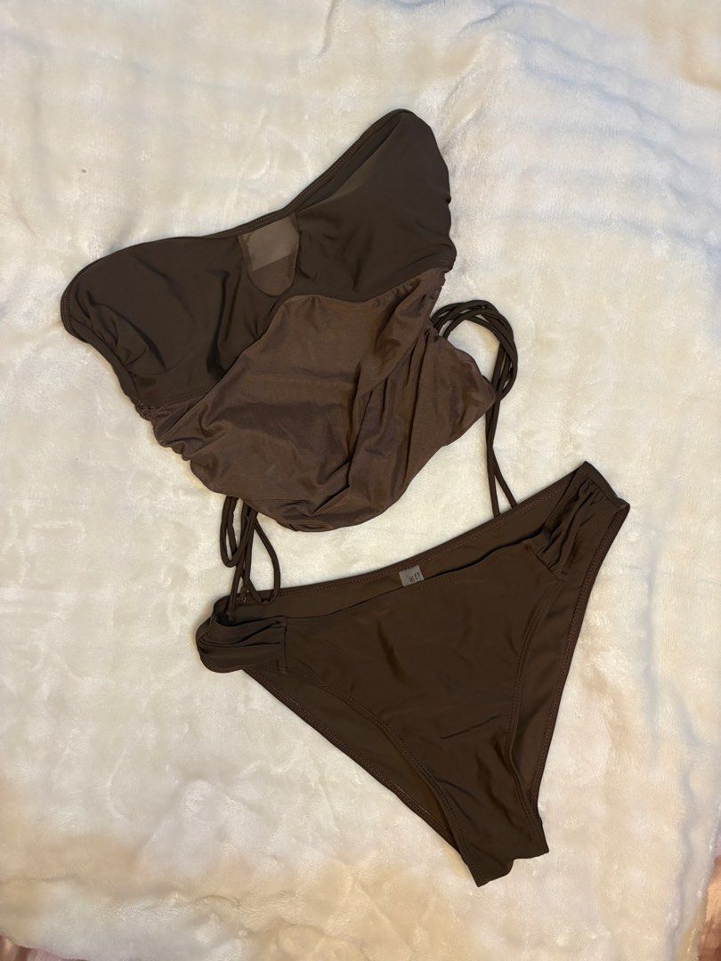 For sale (Category: Bikinis & Swimsuits) located in Pasay City. Submitted by lysqndr (Listing ID 1468165228, Image 2). Description: Decluttering!! All items are once used. Pasay city loc.