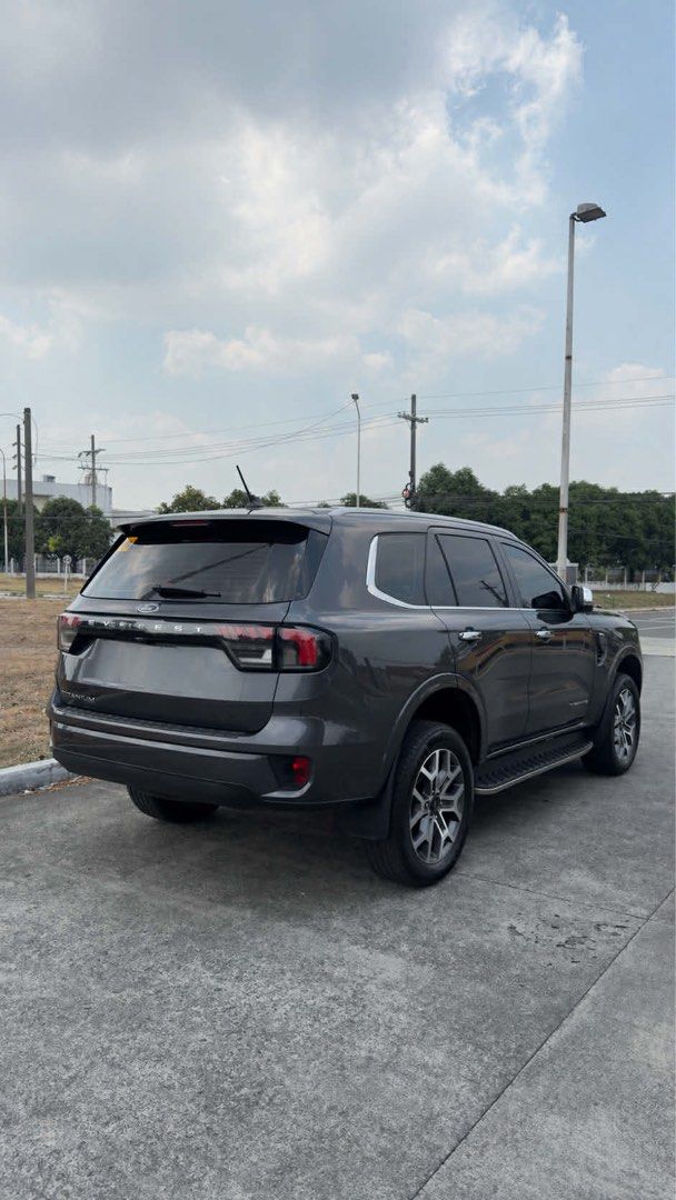 Ford Everest (Category: Used Cars) located in Angeles City. Submitted by siopao.sells (Listing ID 1468187806, Image 3). Description: 2025 Ford Everest Titanium 4x2 First owner - Owner Seller Automatic Transmission Color: Meteor Grey Diesel Plate Number ending in 5 Casa maintained (Ford Clark) Owner’s Manual and Warranty Booklet 2 Original Keys Full Matting SLEX & NLEX RFID installed No issues. See to appreciate 📍Angeles City, Pampanga Available 