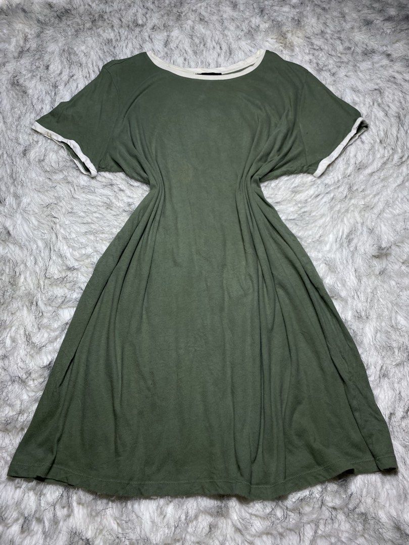 Forever21 over sized sleepdress (Category: Undergarments & Loungewear) located in Manila. Submitted by csjlgen (Listing ID 1468121703, Image 1). Description: .