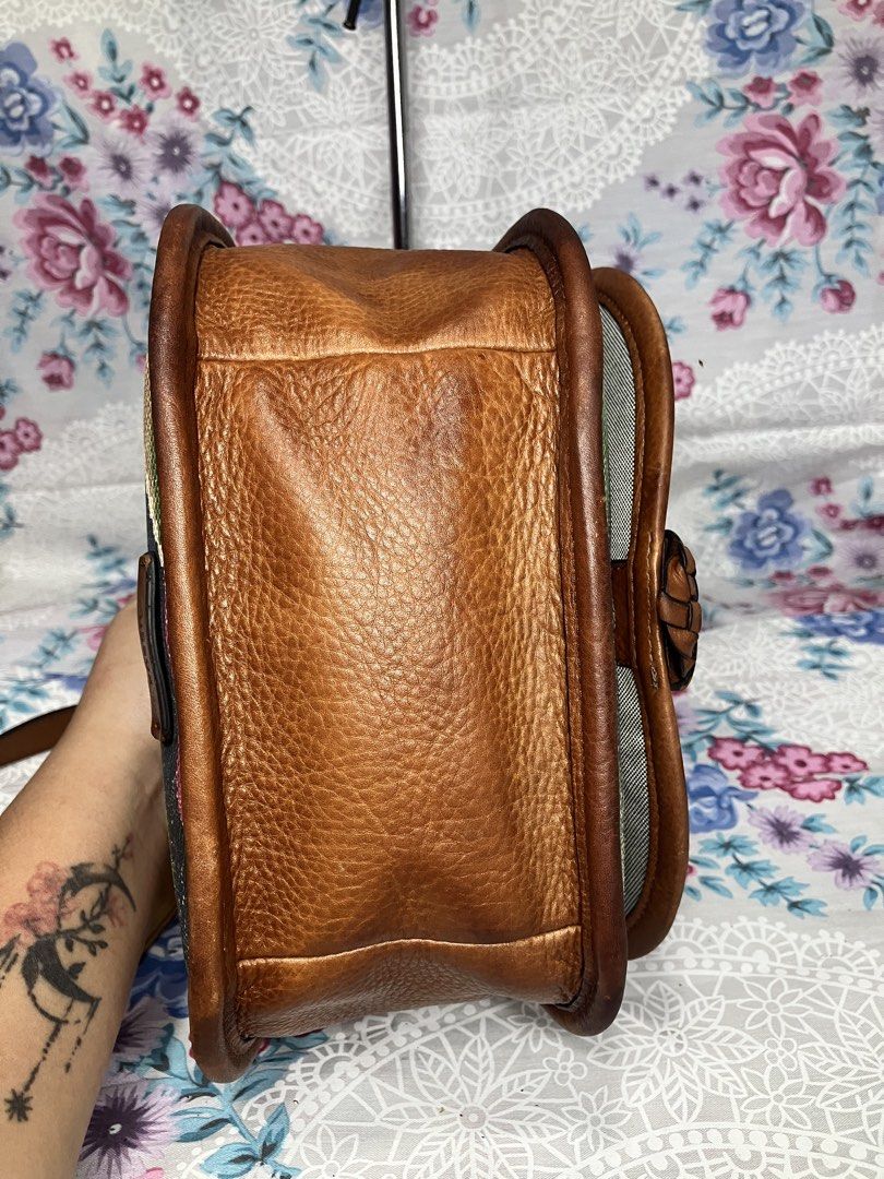FOSSIL WILLEY SADDLE / CROSSBODY BAG (Category: Cross-body Bags) located in General Mariano Alvarez. Submitted by adonid (Listing ID 1468157867, Image 3). Description: FOSSIL WILLEY SADDLE / CROSSBODY BAG GOOD CONDITION NORMAL SIGN OF USAGE ONLY .