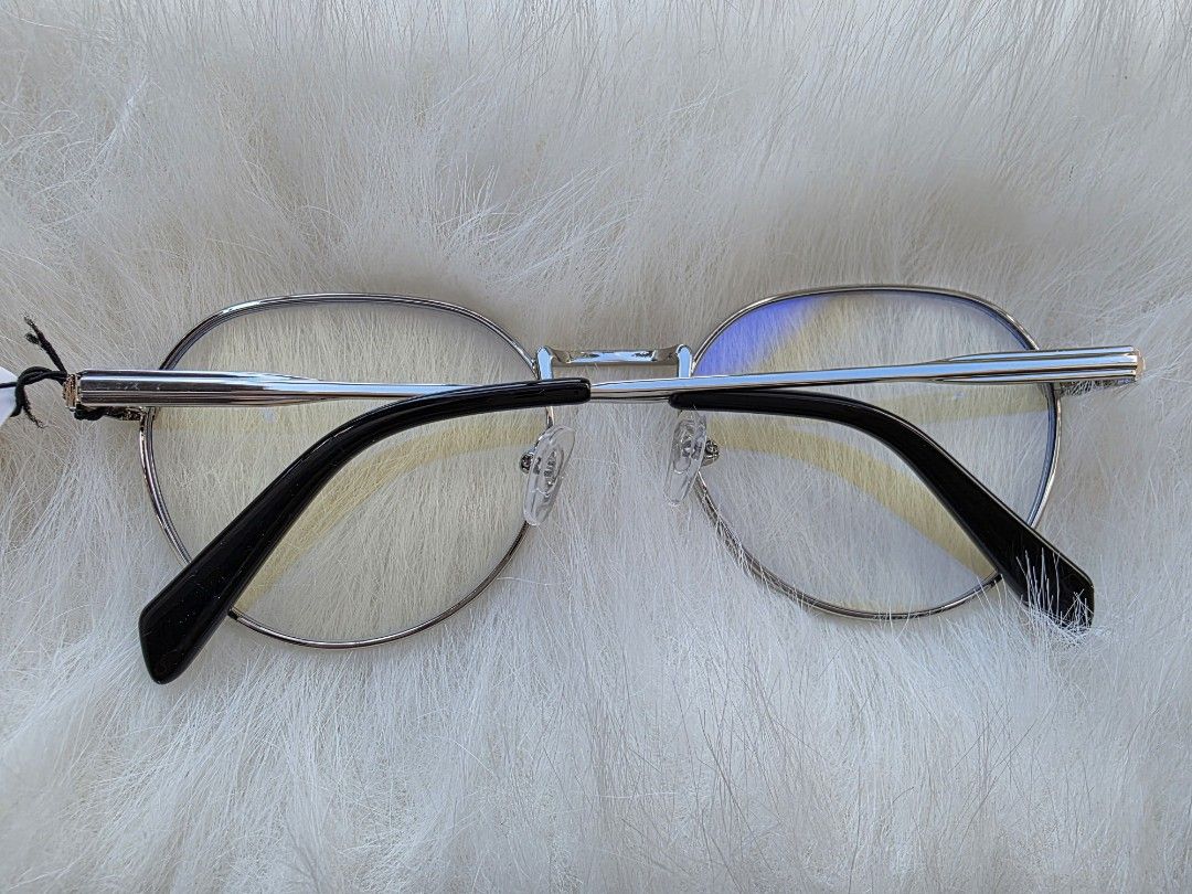 frame (Category: Sunglasses & Eyewear) located in La Trinidad. Submitted by zasha28 (Listing ID 1468282993, Image 3). Description: new anti blue light lens optical grade frame Bbase frame unisex frame.