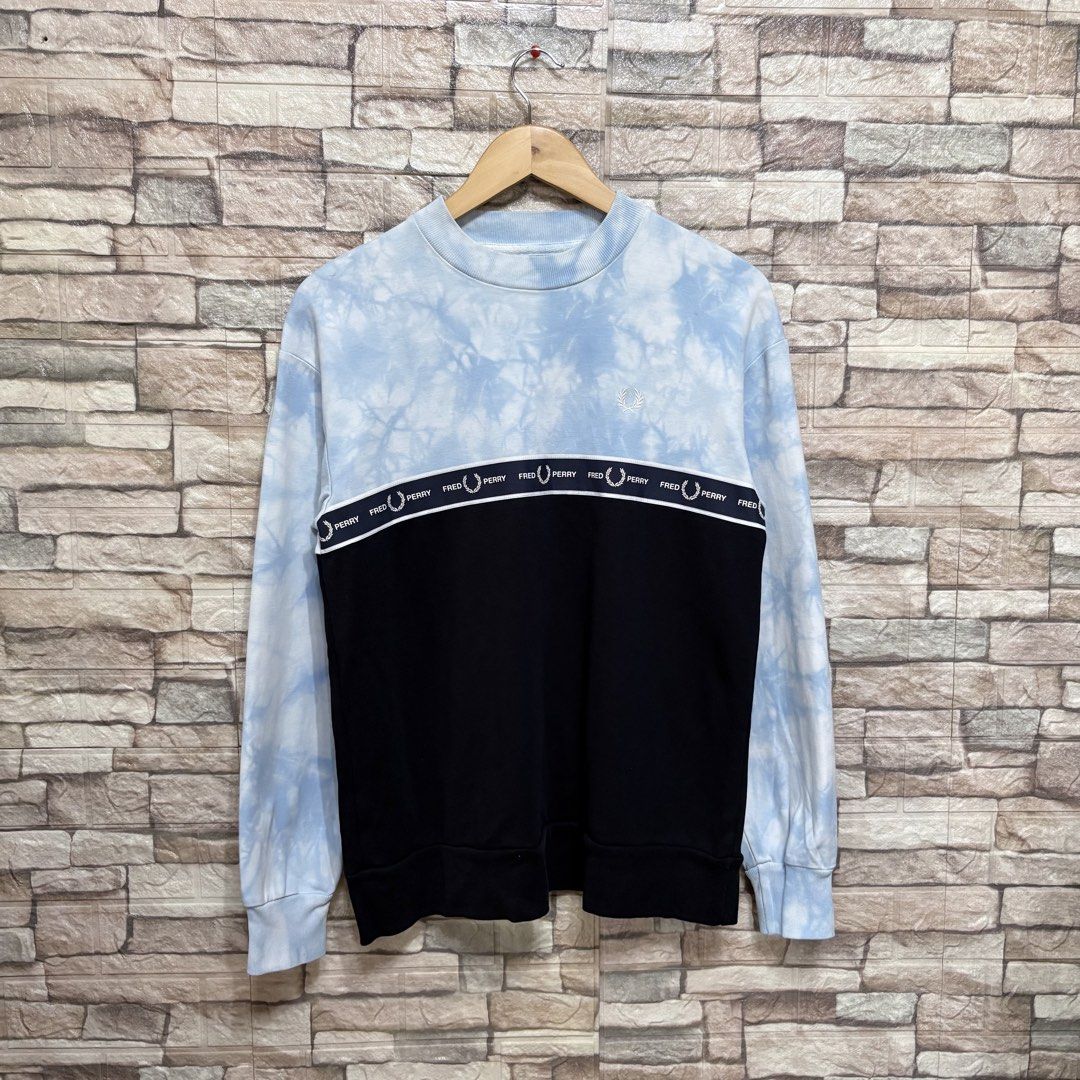 Fred Perry Tie dye Taped Crewneck Sweater (Category: Coats, Jackets and Outerwear) located in Bacolod City. Submitted by treasurehuntsv2 (Listing ID 1468212113, Image 2). Description: Condition – Excellent Color Rate –9.5/10 Flaws – None ✅ Size: Dimensions: Width – 20 Length – 26 .