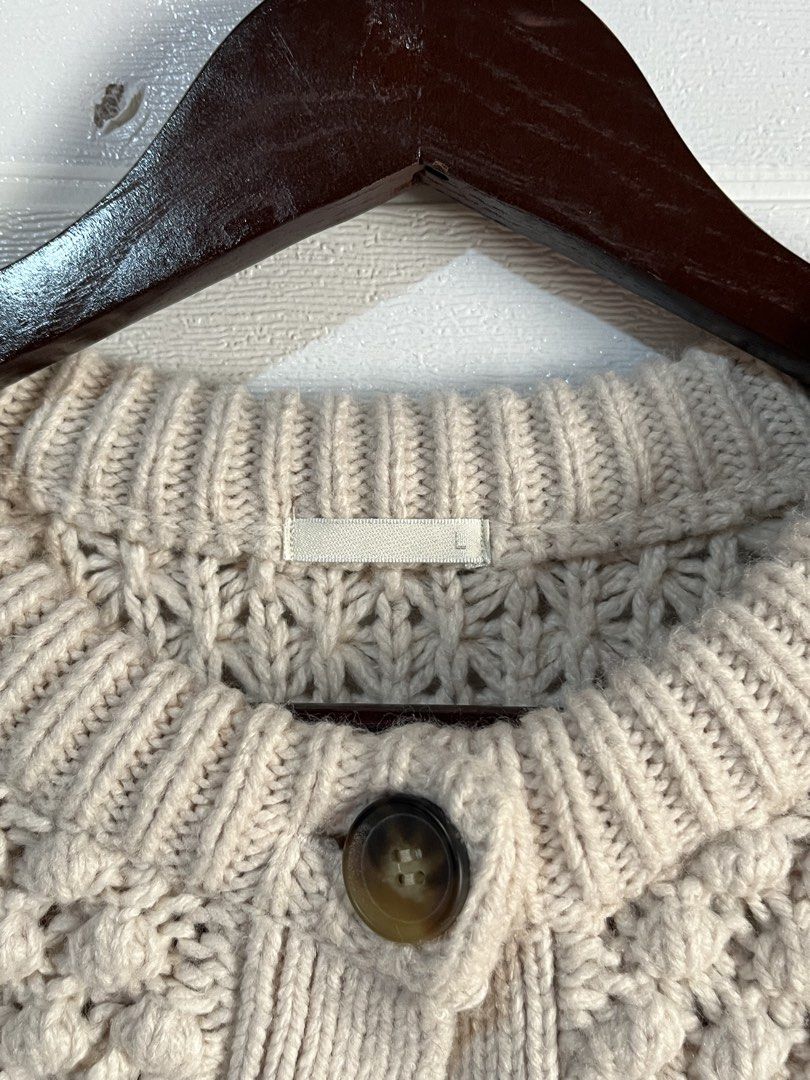 GU Cable Knit Cardigan (Category: Coats, Jackets and Outerwear) located in Baguio. Submitted by the.lostwardrobe (Listing ID 1468134647, Image 2). Description: GU CABLE KNIT CARDIGAN - L on tag (fits small to medium) - no flaws/issues - DIMES: 20L 21W - price is fixed na po Loc: Baguio City PHP 380 + shipping fee (FIXED).