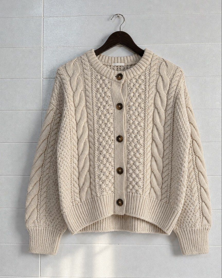 GU Cable Knit Cardigan (Category: Coats, Jackets and Outerwear) located in Baguio. Submitted by the.lostwardrobe (Listing ID 1468134647, Image 1). Description: GU CABLE KNIT CARDIGAN - L on tag (fits small to medium) - no flaws/issues - DIMES: 20L 21W - price is fixed na po Loc: Baguio City PHP 380 + shipping fee (FIXED).