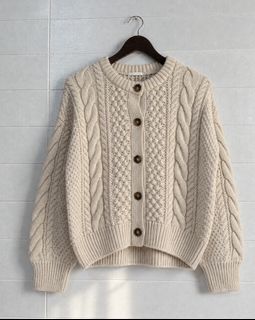 (Category: ) located in . Submitted by the.lostwardrobe (Listing ID 1468134647, Image 1). Description: .