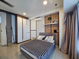 (Category: ) located in . Submitted by starsiew (Listing ID 1444666174, Image 1). Description: .