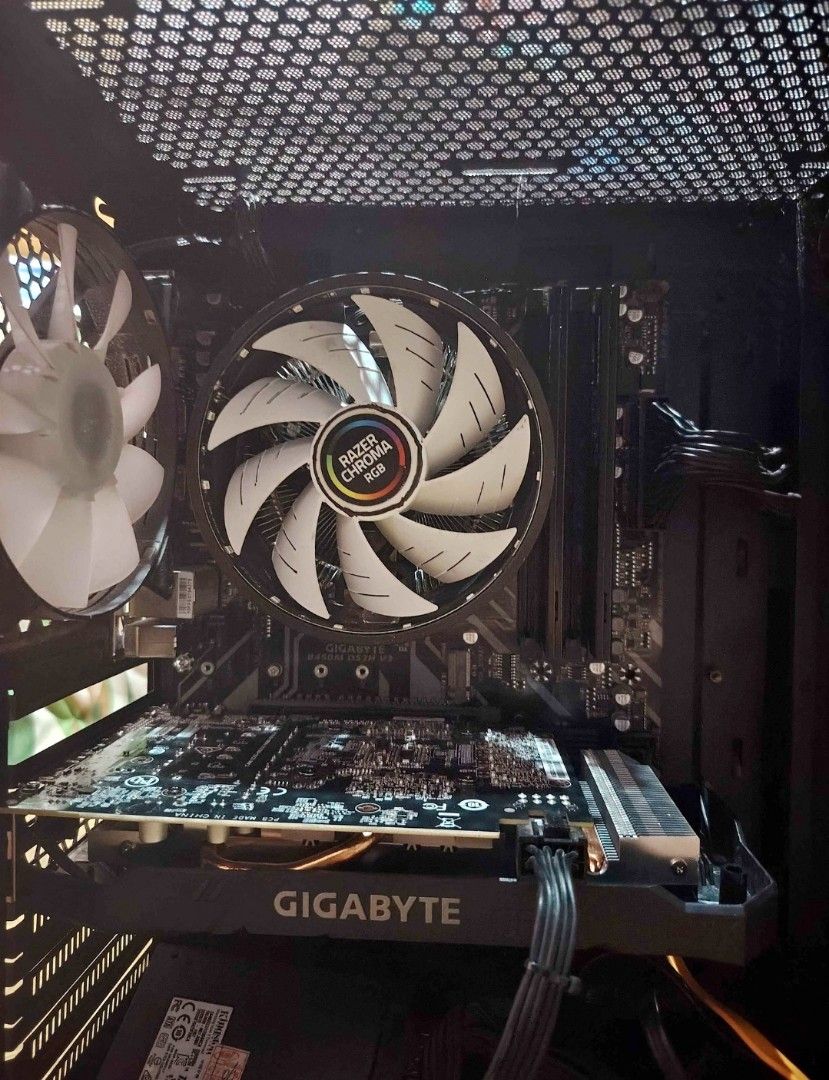 GAMING CPU Budget meal (Category: Laptops & Notebooks) located in Las Pinas. Submitted by hulkcantcry (Listing ID 1468211258, Image 1). Description: FOR SALE BUNDLE GPU: GIGABYTE 1650 4GB OC CPU: RYZEN 7 2700X AM4 MOBO: GIGABYTE B450M RAM: BIOSTAR 16GB (8GBX2) DDR4 3200MHZ TESTED ON FURMARK visit me here sa Base po para unli checkup LOC: WESTERN BICUTAN, TAGUIG CITY.
