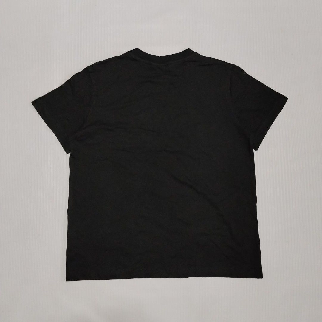 GANNI (SMILEY TSHIRT) (Category: Shirts) located in La Carlota. Submitted by heavydigs_thriftshop (Listing ID 1468174806, Image 2). Description: GANNI (SMILEY TSHIRT) RATE EXCELLENT CONDITION SIZE MEDIUM WOMENS/ DIMES 20 WIDTH/ 25 LENGTH PRICE 999 ADD SHIPPING FEE DM TO PURCHASE.