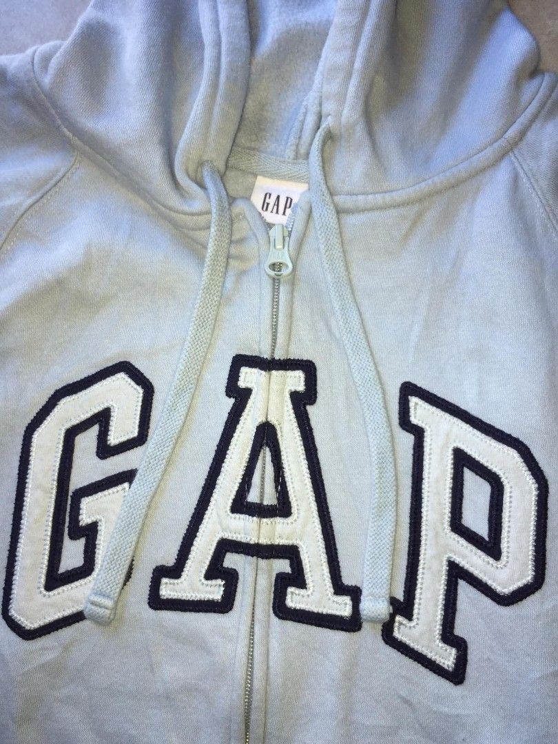 Gap Lightblue Hoodie Jacket Large (Category: Hoodies) located in Naga. Submitted by bonethugz1822 (Listing ID 1468232480, Image 3). Description: Verygood condition Need wash only Fresh from bale Large 350+sf.