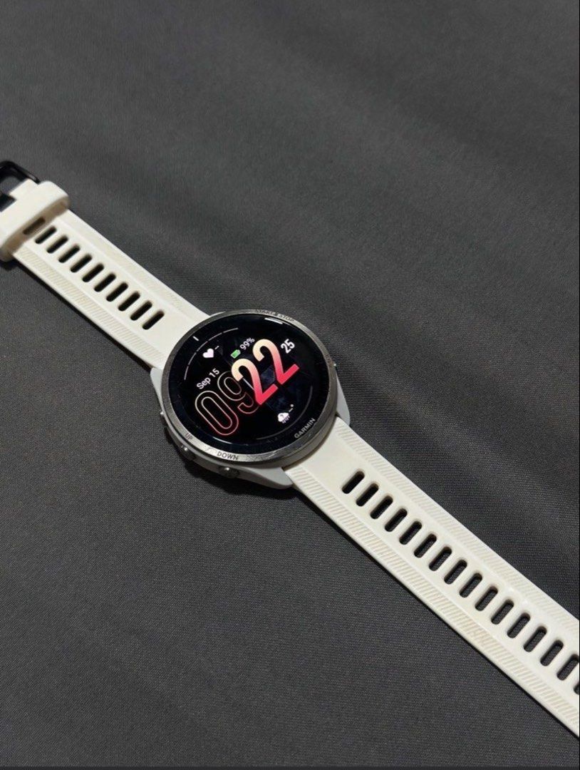 Garmin Forerunner 965 (Category: Wearables & Smart Watches) located in Makati City. Submitted by jktheexplorer (Listing ID 1468087709, Image 1). Description: Garmin 965 Forerunner Complete set.
