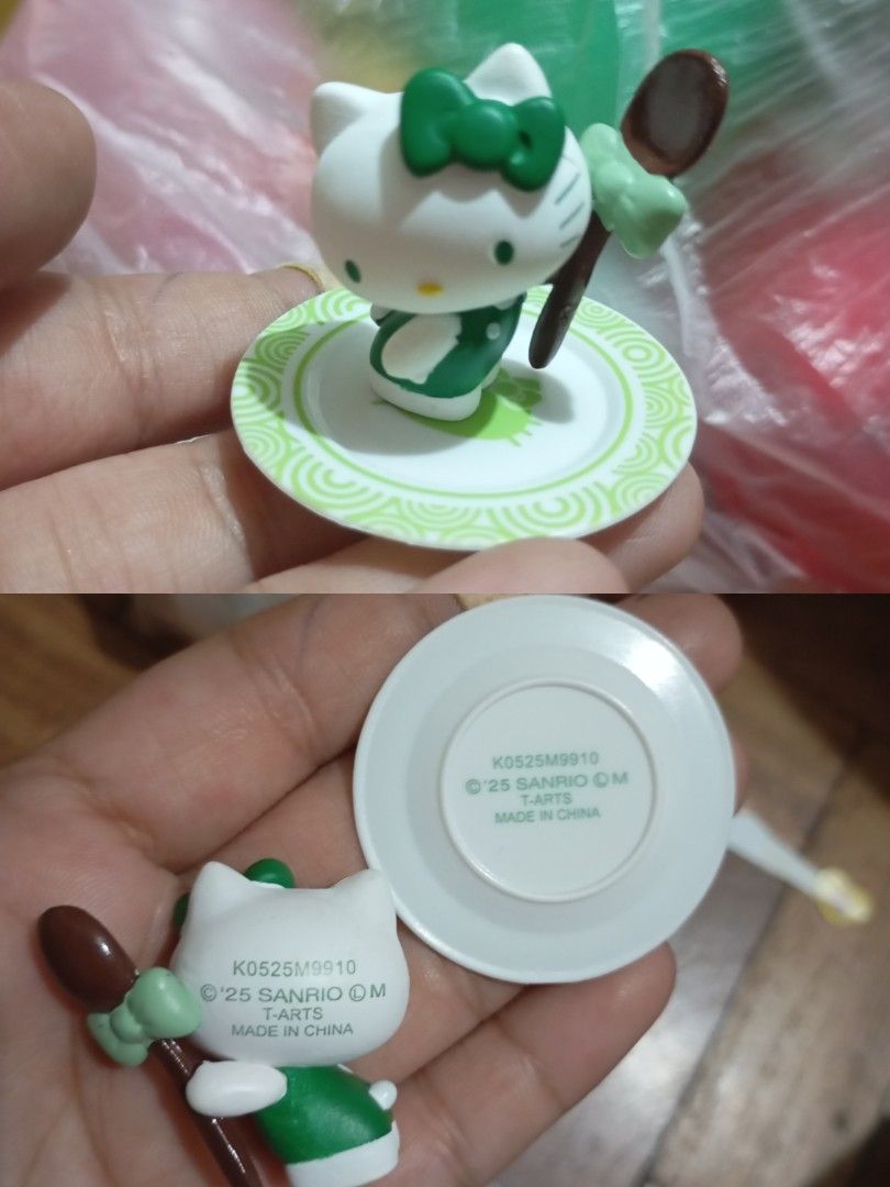 Gashapon sanrio mix bundle (Category: Figurines & Statues) located in Manila. Submitted by ysabel1102 (Listing ID 1468215142, Image 3). Description: gashapon with toys or figurine or rings inside all brand new but buy as is and manage expectation personal collection for declutter priority bundle for 600 tysm.