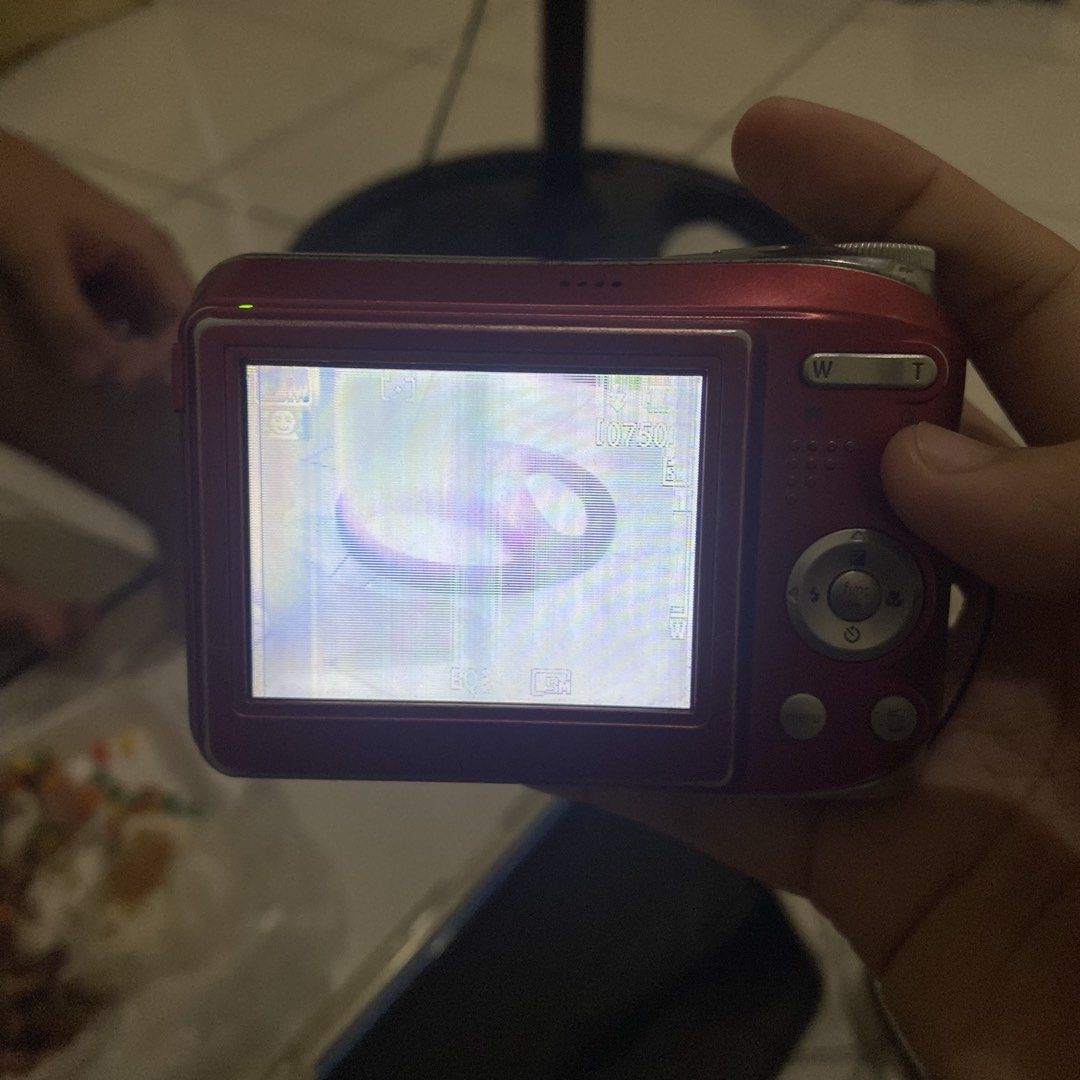 GE-a1035 ₊˚📸⊹ (Category: Cameras) located in Tarlac. Submitted by jelugh (Listing ID 1468238361, Image 3). Description: 🏷️2,500 [slightly nego] | GE-a1035 ₊˚📸⊹ GE A1035 inclusions: battery, charger, curated box with freebie body condition : 8/10 issue: screen glitch inclusions: battery, charger, curated box with freebie • no refunds for issues not seen during our testing (not liable for transit damage) ㅤ • no refund, return, cancel, or exchang
