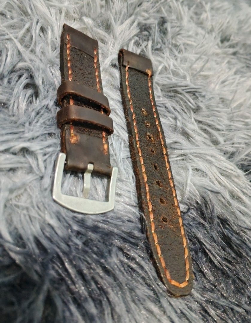 genuine leather watch bracelet (Category: Men's Watches) located in Magalang. Submitted by trendz67271 (Listing ID 1468154781, Image 2). Description: genuine leather hand crafted 22mm.