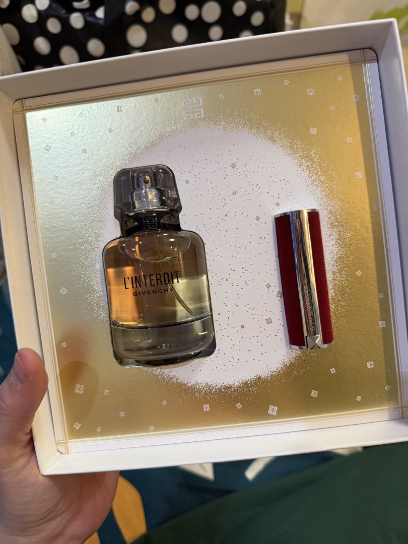 Givenchy Perfume (Category: Fragrance & Deodorants) located in Paranaque City. Submitted by oommggg (Listing ID 1468090874, Image 1). Description: Original Perfume Set Slightly Nego Paranaque .