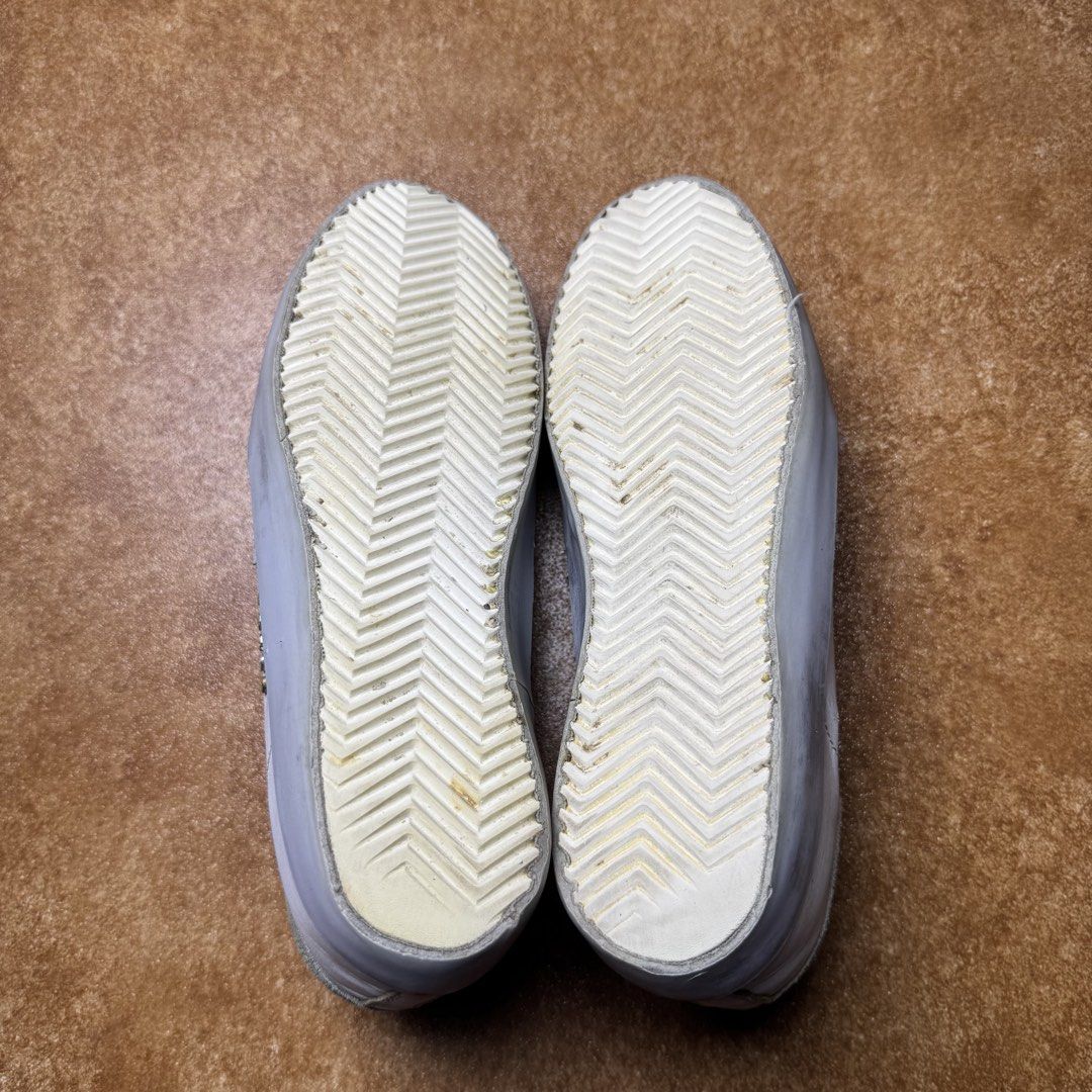 GOLDEN GOOSE SILVER TAB (Category: Sneakers) located in Panabo. Submitted by shoerarefinds (Listing ID 1468279680, Image 2). Description: G̊G̊D̊B̊ “Silver tab” SIZE: EU 36/ 5 US / 23 CM Excellent Condition, minimal scratches and heel drag LOCATION: PANABO CITY, DAVAO DEL NORTE, 8105 2800 FREESHIPPING.