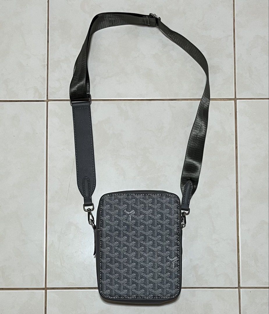 GOYARD GRAY SHOULDER/SLING BAG (Category: Sling Bags) located in Cavite. Submitted by drip_syndicate (Listing ID 1468218524, Image 3). Description: CONDITION: 9.5/10 COLOR RATE: 9.5/10 NO ISSUE .