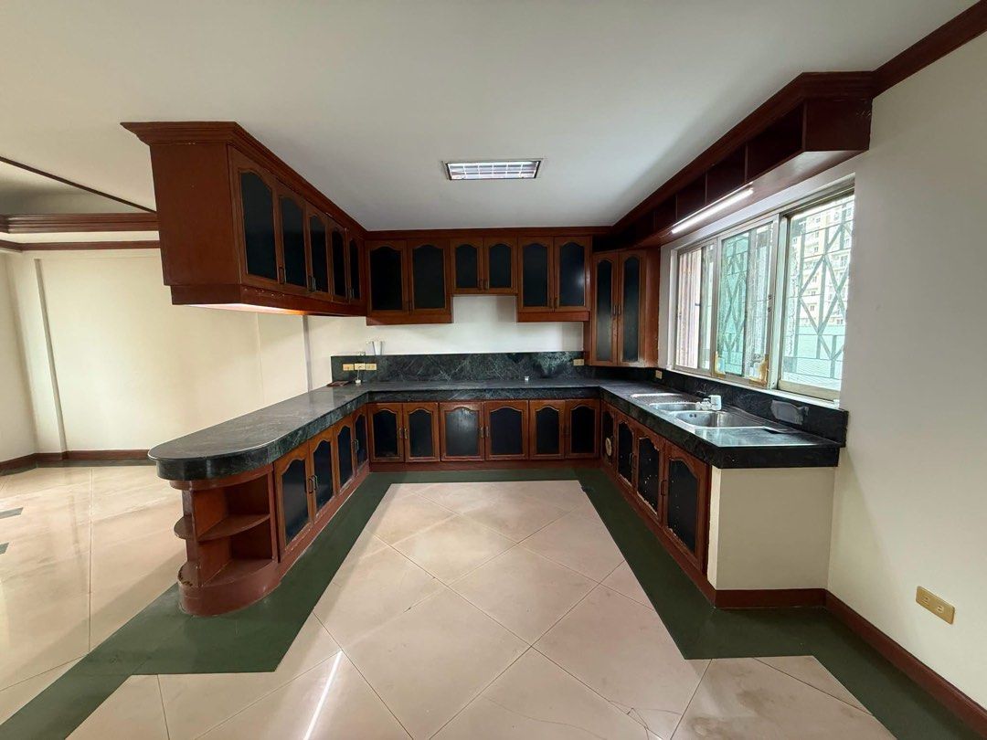 Green Manor, New Manila | php45M | 3 Storey Townhouse (Category: Townhouse) located in Pasig City. Submitted by maraholgado (Listing ID 1468155229, Image 3). Description: 3 Storey Townhouse in Green Manor, New Manila near Greenhills Mall for Sale Corner Unit T-Junction Lot Area: 145.50 sqm approx Floor Area: 286.16 sqm approx 3 Bedroom + Den 4 Toilet & Bath 3 Carport Property Features: Foyer or Receiving Area - A welcoming space that transitions 