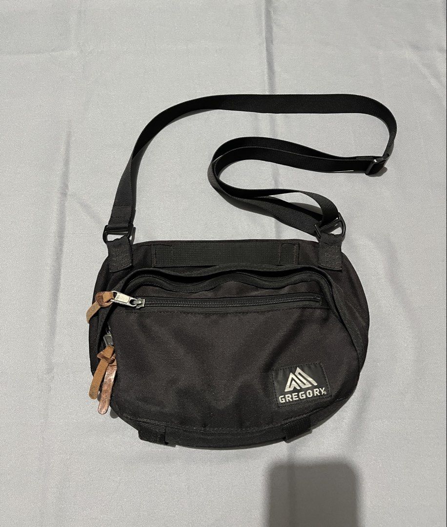 Gregory (Category: Sling Bags) located in Baguio. Submitted by loc_bc (Listing ID 1468218664, Image 1). Description: pm📩.