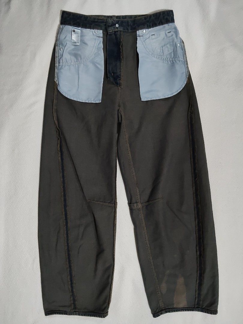 GU Barrel Leg Jeans (Category: Jeans) located in Quezon City. Submitted by khelou (Listing ID 1468081968, Image 3). Description: Good as new sana may issue lang. pakitingnan na lang po sa photos. .