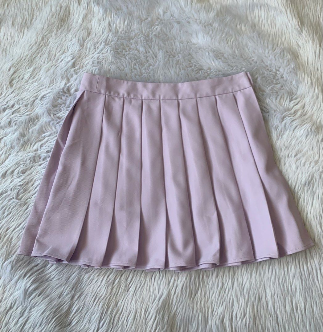 GU Pleated Skirt (Category: Skirts) located in Cebu City. Submitted by _labelscebu (Listing ID 1468068449, Image 1). Description: .