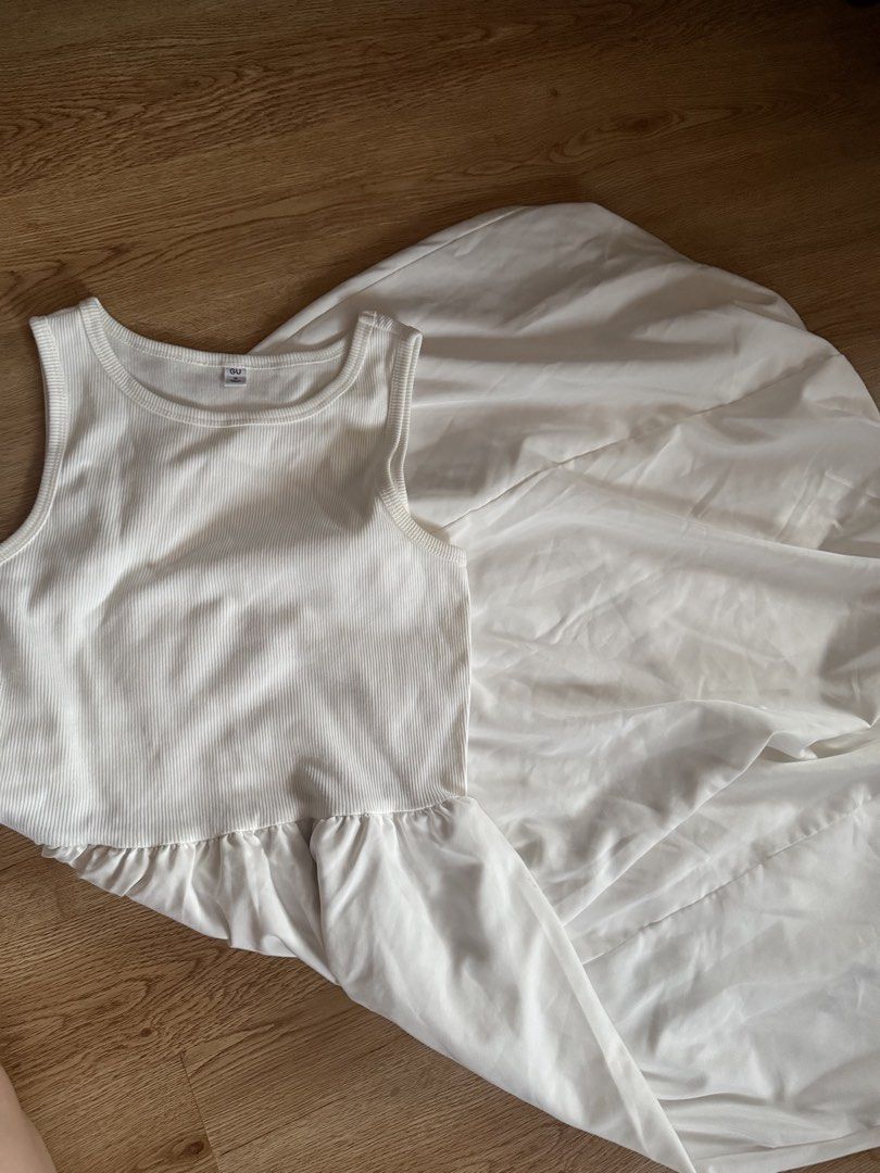 GU WHITE BUBBLE MAXI DRESS (Category: Dresses) located in Las Pinas. Submitted by coolthreadz (Listing ID 1468170734, Image 1). Description: 🤍 GU WHITE BUBBLE MAXI DRESS 🏷️ Brand: GU (Bought in Japan 🇯🇵) 📏 Size: Medium (M) 🎨 Color: White / Cream ✨ Details: * Sleeveless bubble-style maxi dress * Thick, ribbed fabric for the upper portion * Double-layered skirt for added volume and structure * Soft, flowy fabric with a balloon-inspired silhou