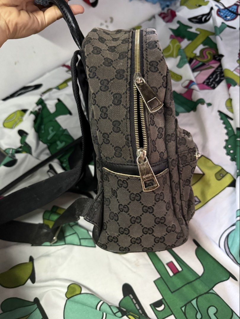 Gucci Monogram Canvas Bagpack (Category: Luxury Bags & Wallets) located in Batangas. Submitted by longchampharbor (Listing ID 1457139049, Image 2). Description: Coded gucci undersip from japan source, super ganda as in. medium size kasya ipad. .