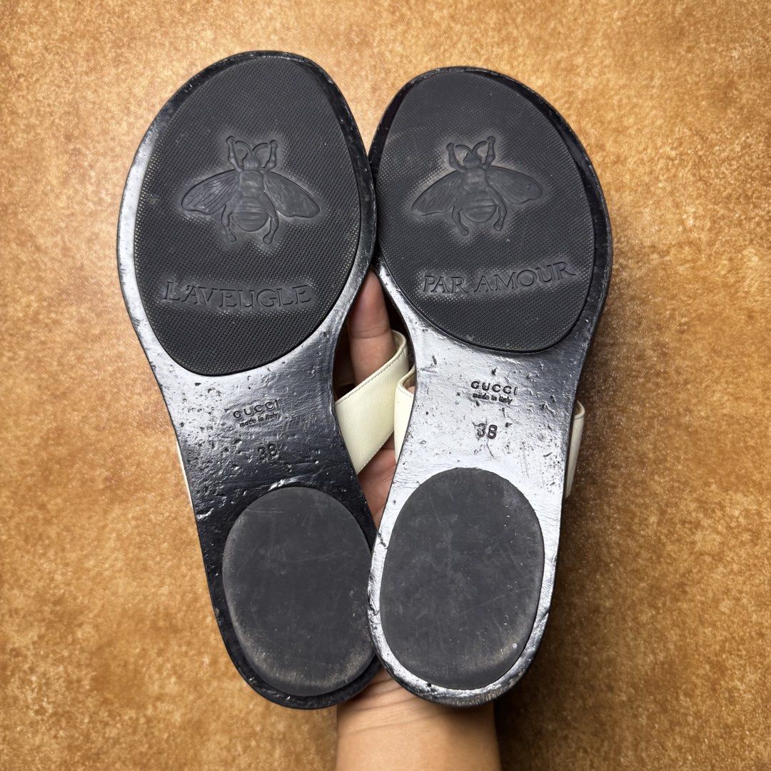 GUCCI SANDAL WHITE GG LOGO (Category: Sandals) located in Panabo. Submitted by shoerarefinds (Listing ID 1468279477, Image 2). Description: GÚĆÇÎ SANDALS “White GG LOGO” SIZE: EU 38 / US 7/ 24 CM Excellent Condition LOCATION: PANABO CITY, DAVAO DEL NORTE, 8105 2300 FREESHIPPING.